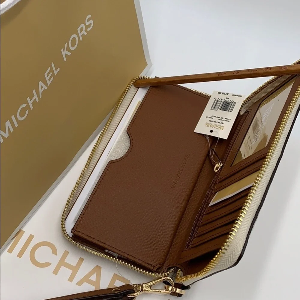 Michael Kors Jet Set Travel Phone Wallet Wristlet